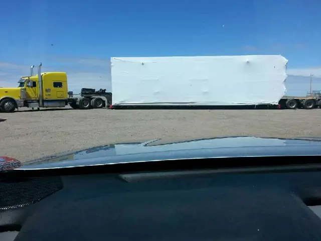 Modular building load seen from the escort truck